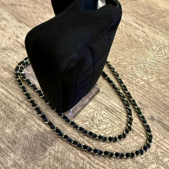 **RARE** Chanel Chocolate Bar Lipstick Bag - Picture 5 of 13